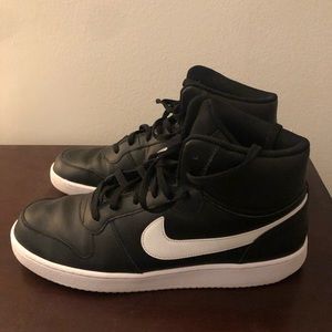 Nike Men’s Ebernon Sneaker